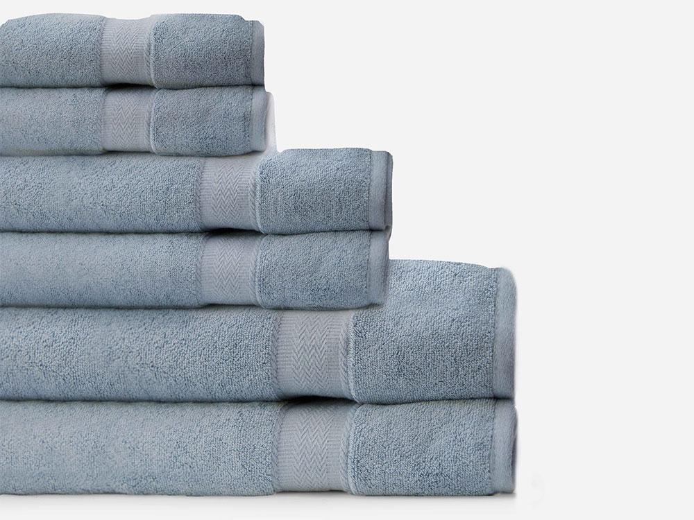 4 Piece 30 x 60 White Bath Towel Set Soft Heavy Weight 100% Cotton