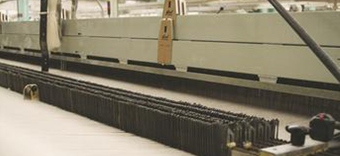 Weaving Red Land Cotton
